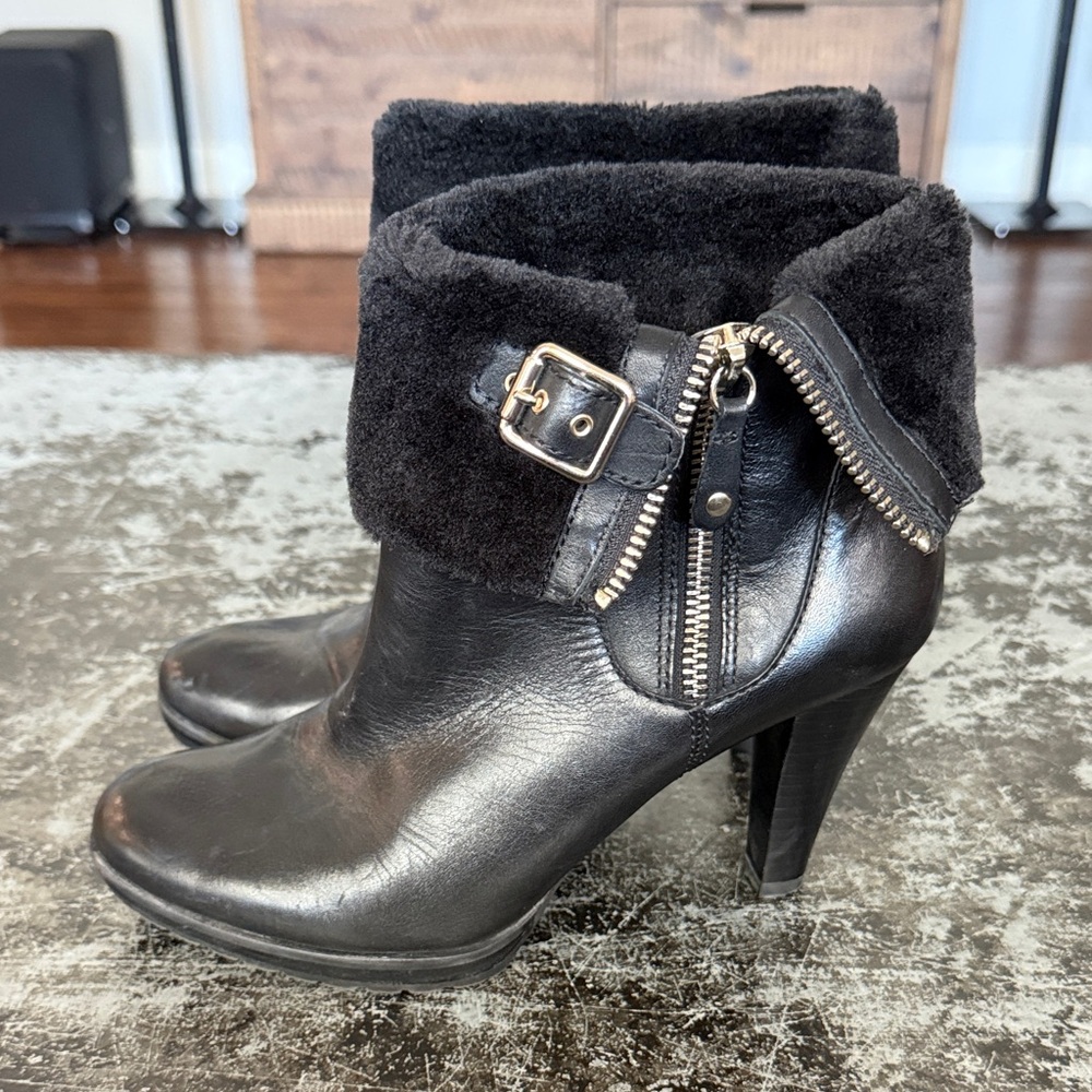 Anne Klein Black Leather Faux Fur 3" Heeled Ankle Boots Size 7